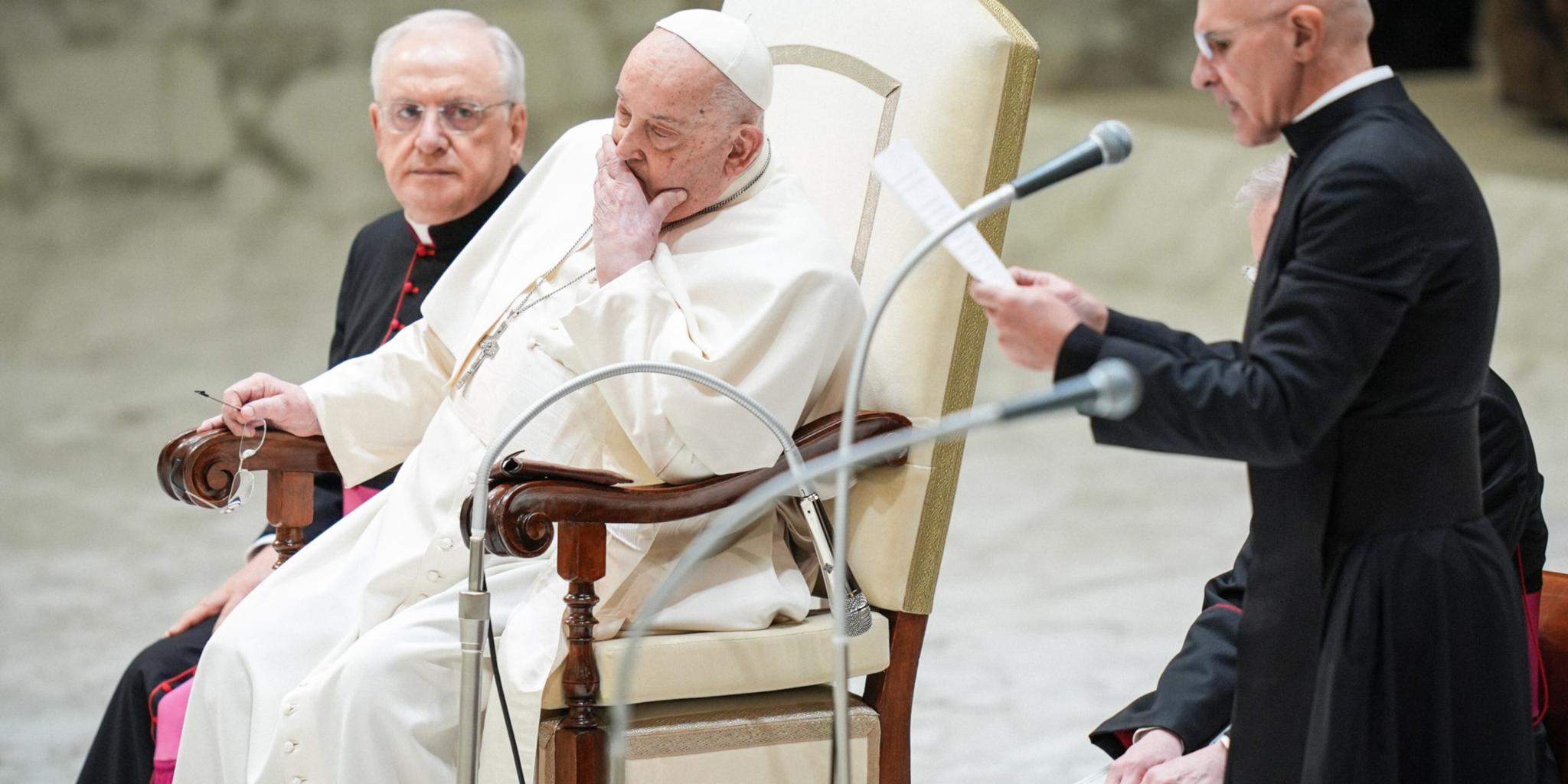 Papst Franziskus bei der Generalaudienz am 12. Februar im Vatikan. Schon seit mehreren Tagen kämpft das Oberhaupt der katholischen Kirche mit Atemproblemen.