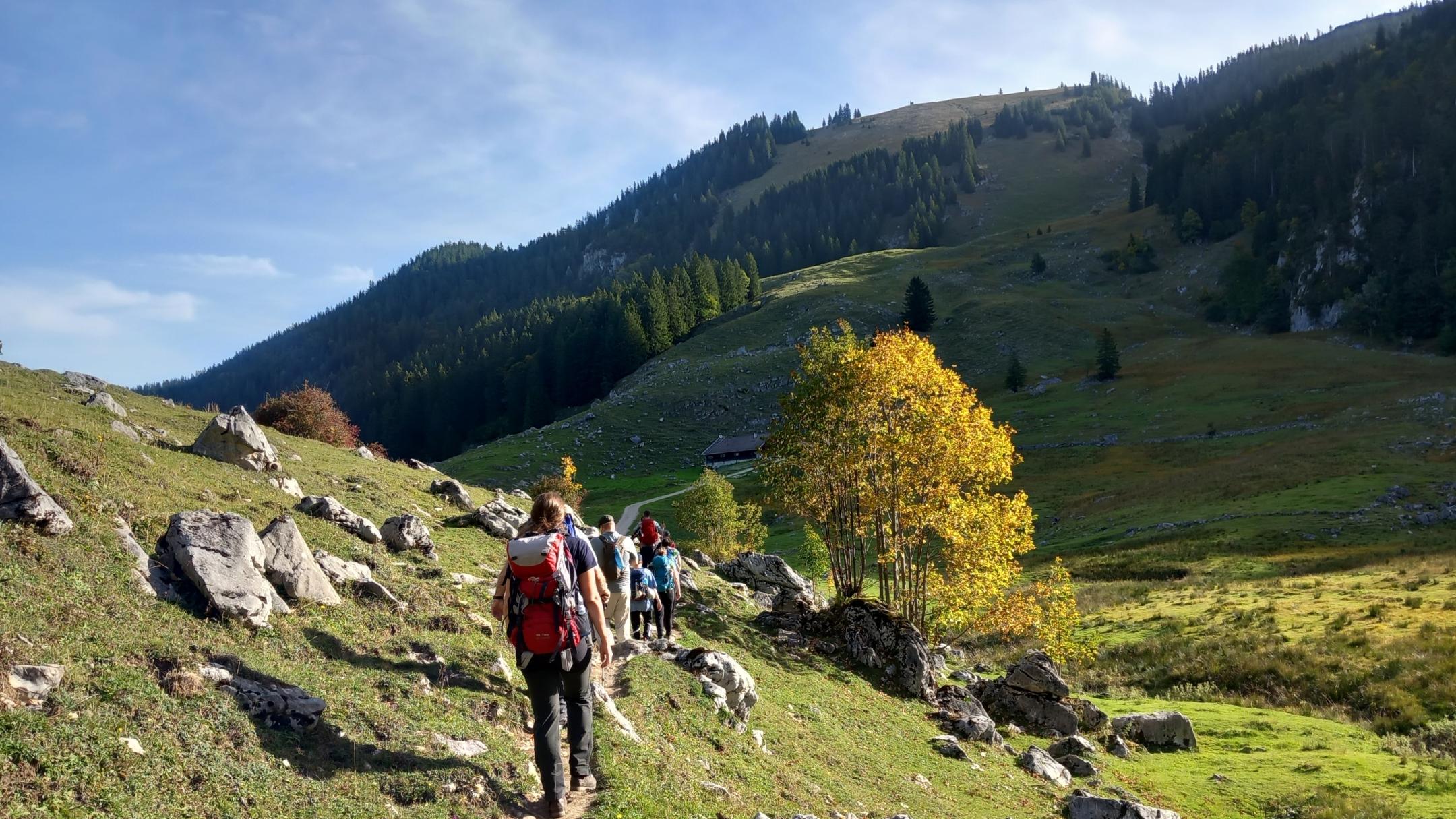 Interessierte sind neben den Teilnehmenden der Adventsaktion zum Hoffnungsweg eingeladen.