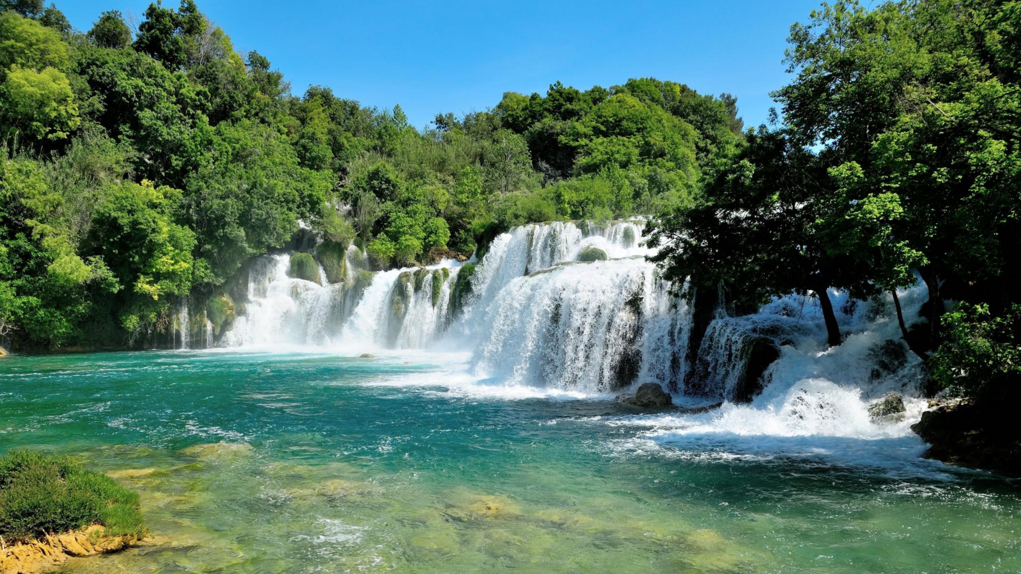 Zum Krka-Nationalpark gehören Wasserfälle.