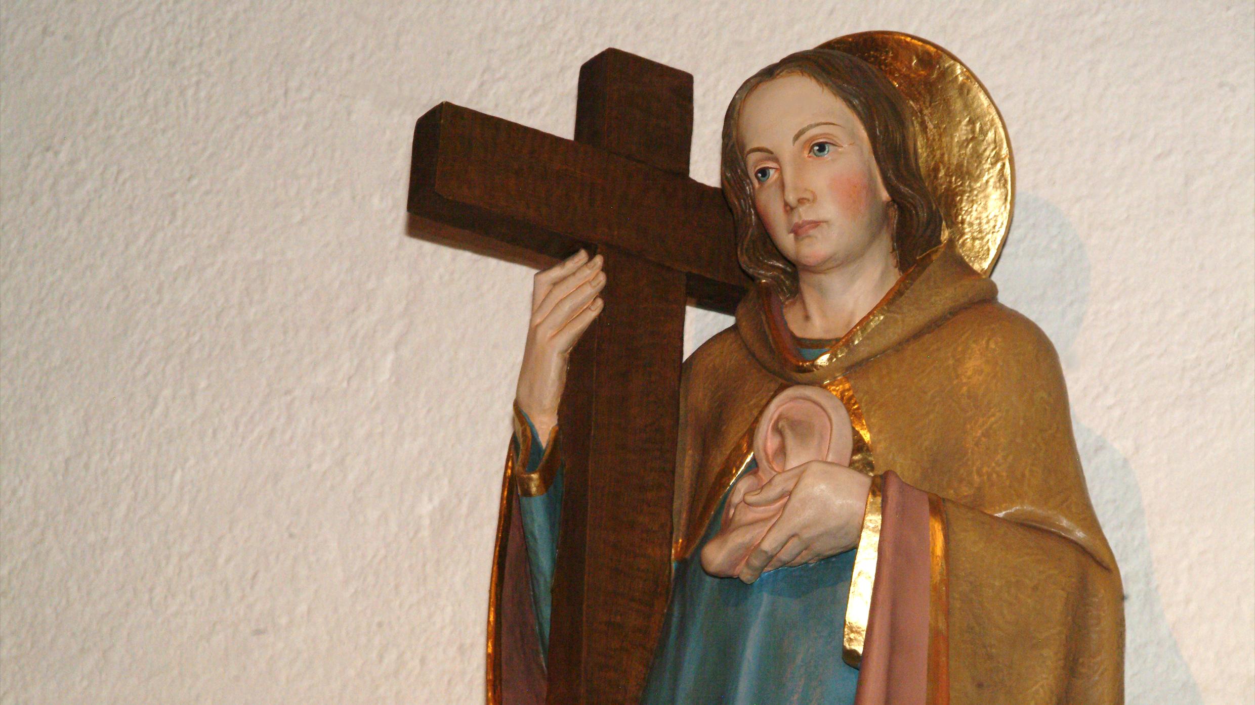 Eine Figur der heiligen Oranna in der Kapelle in Berus.