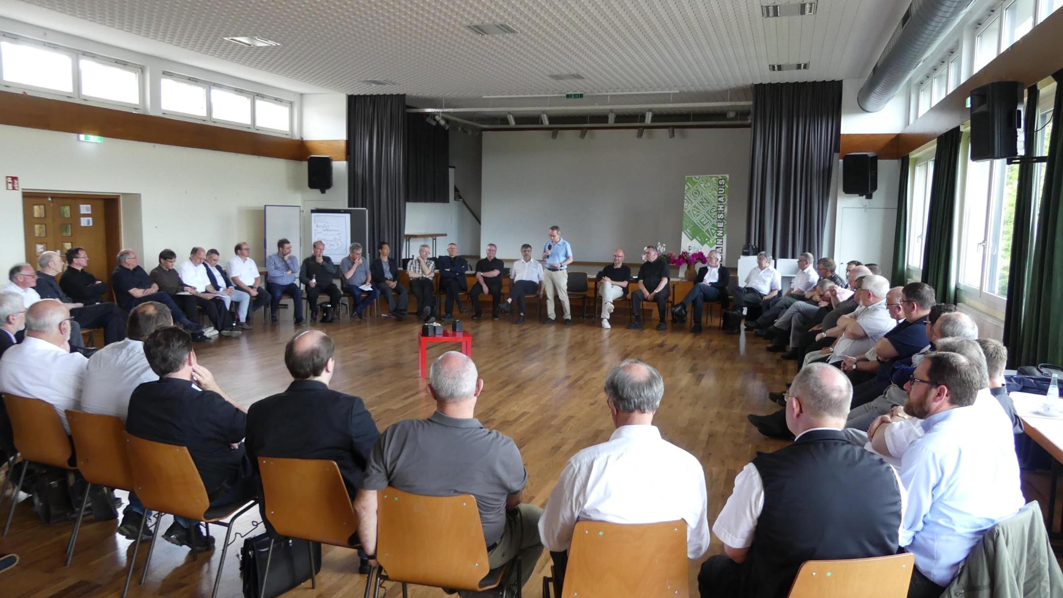 Mitglieder der „Plattform P“ bei einem Treffen im Juni 2019.