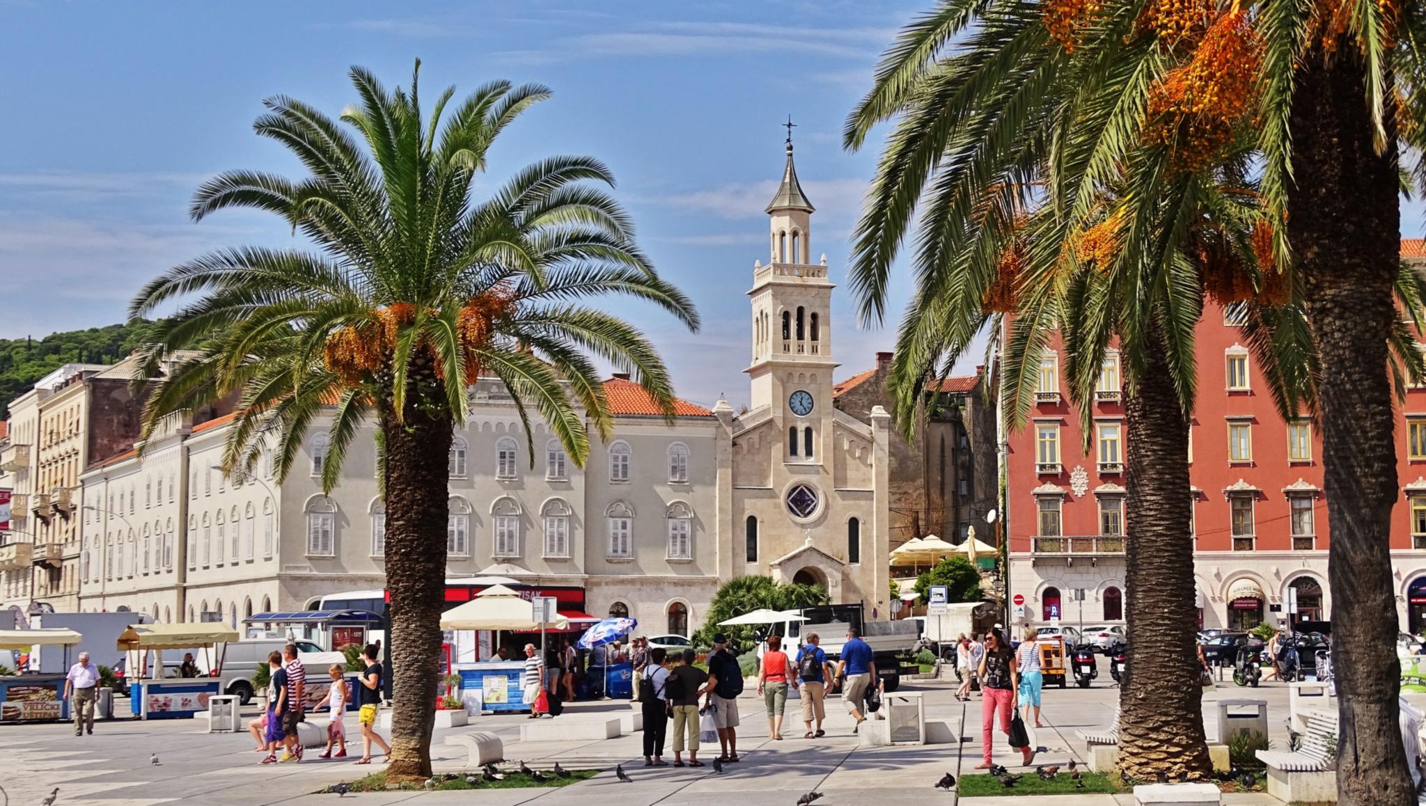 Split ist die Hauptstadt Dalmatiens und bietet als Unesco-Stadt viel Kultur und Geschichte.