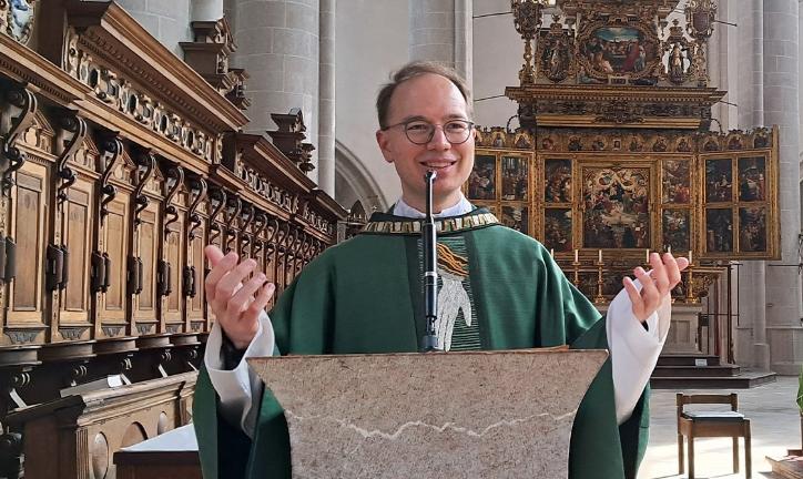 Von der Freude zu sprechen, die Jesus durch die Teilnahme an der Eucharistie schenkt, ist Prof. Dr. Marco Benini besonders wichtig.